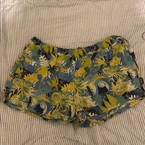 Patagonia barely baggies